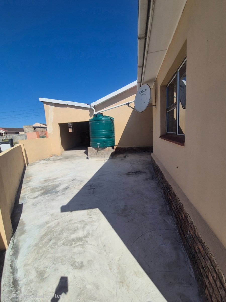 3 Bedroom Property for Sale in Kwamagxaki Eastern Cape